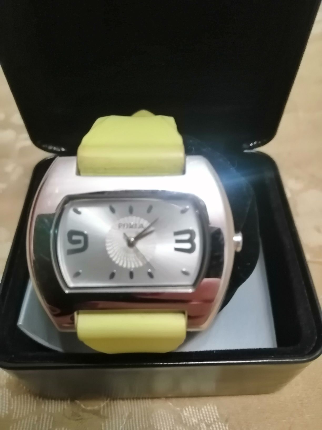 Relógio da marca Furla
