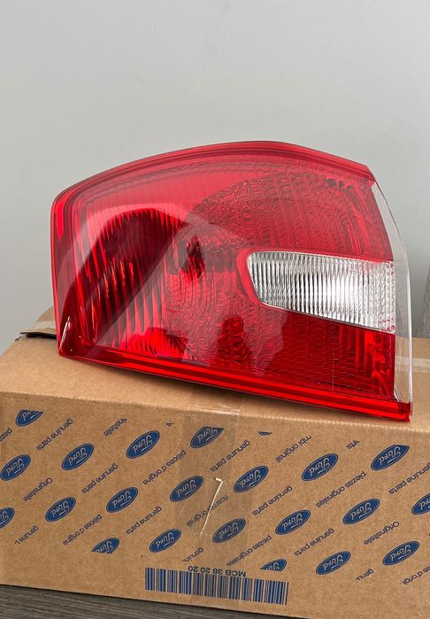Задня фара Ford Kuga