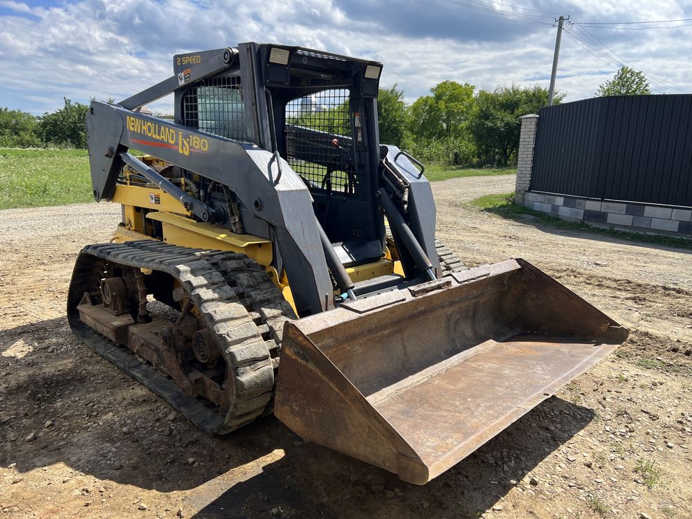 New Holland LS180 / Bobcat Superbum