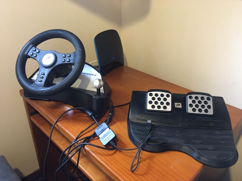 Volante e pedais Fanatec Speedster 2