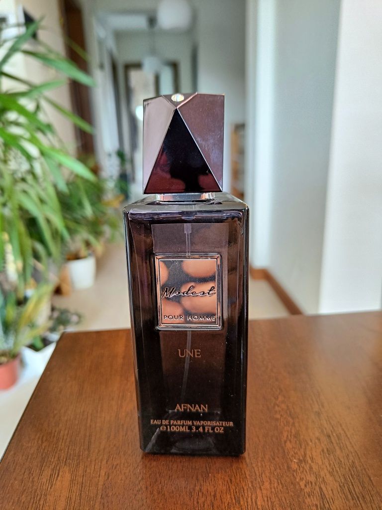 Perfumy Afnan Modest Une
Modest Une Pour Homme
Modest Une Pour Homme