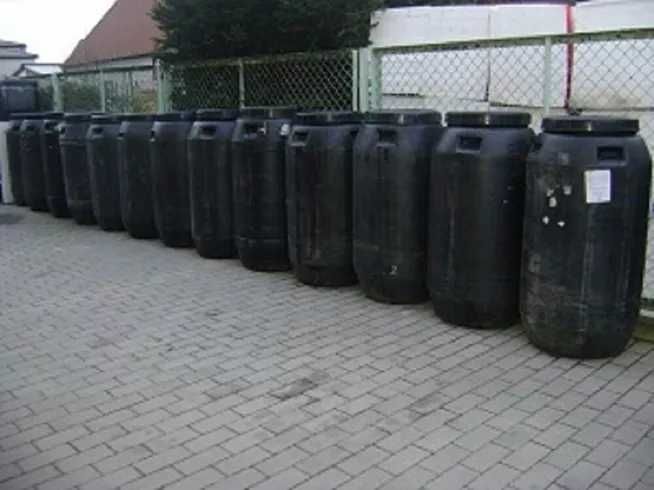 sprzedam beczki plastikowe po produktach spozywczych 220l-100zl