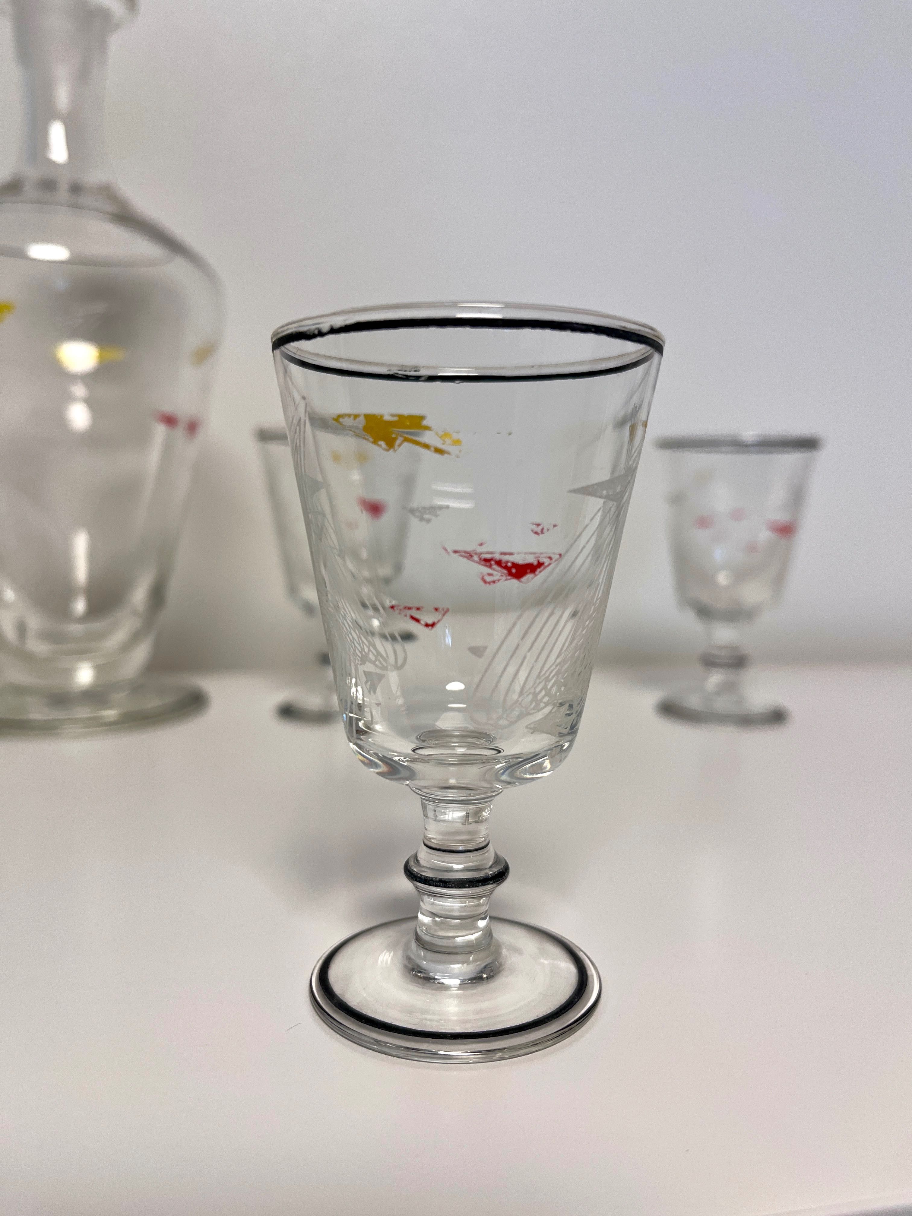 6 copos e garrafa (vintage)