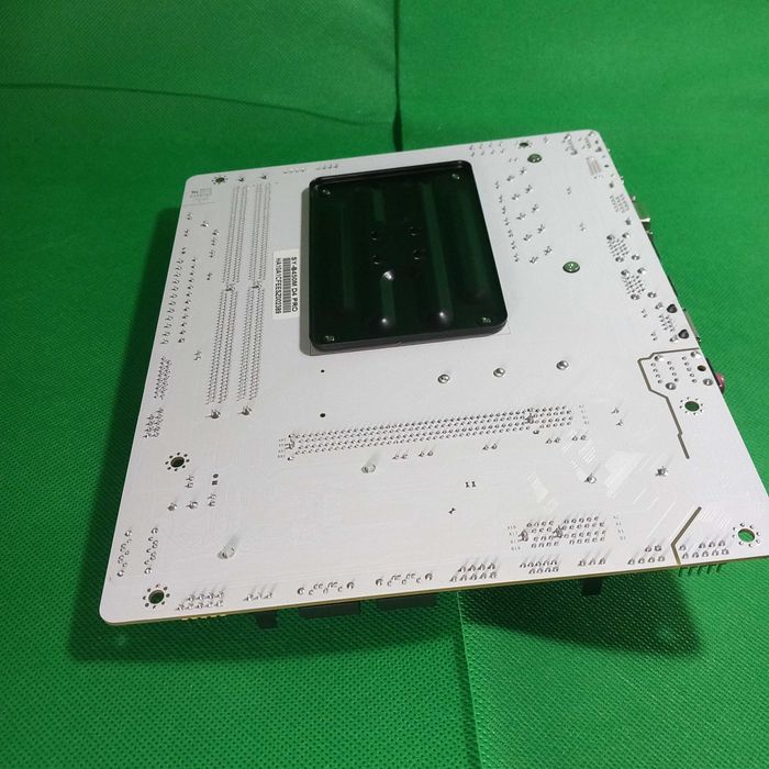 Motherboard AMD B450m