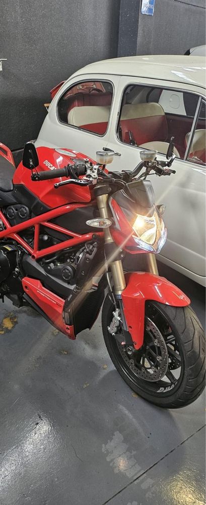 Ducatti streetfigther 848 nacional