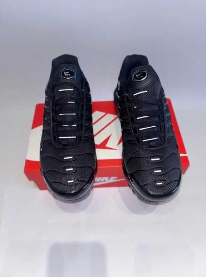 Buty meskie Mokasyny Nike_Max_TN_Plus_Black R.39