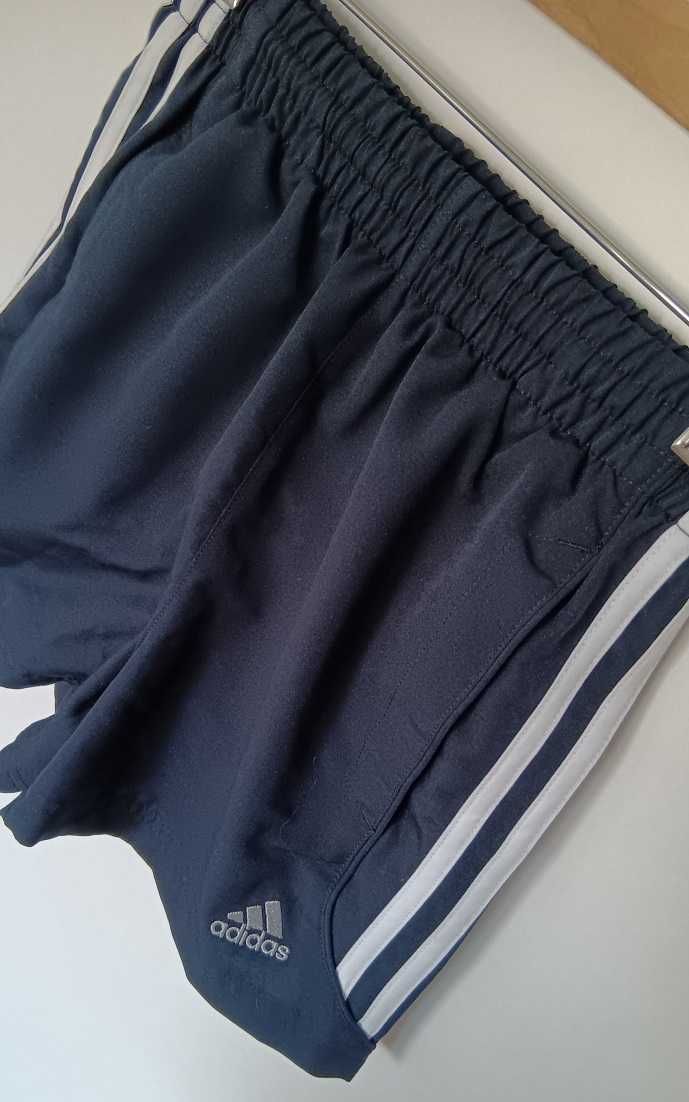 Spodenki Adidas 9-10 lat rozm. 140