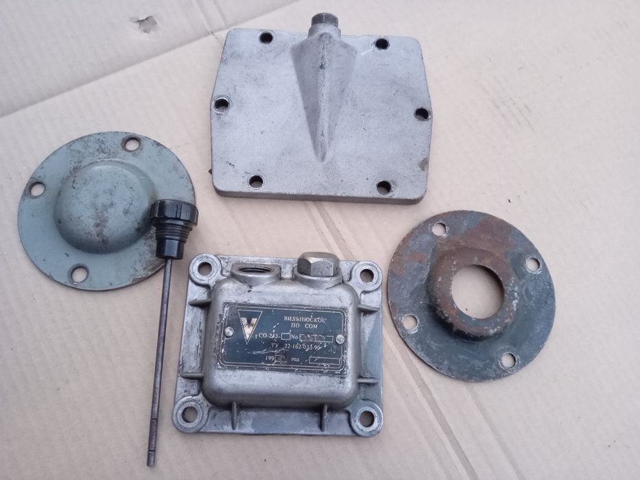 картер компрессор СО 7 Б состояние б/у + новые поршня, новый вал