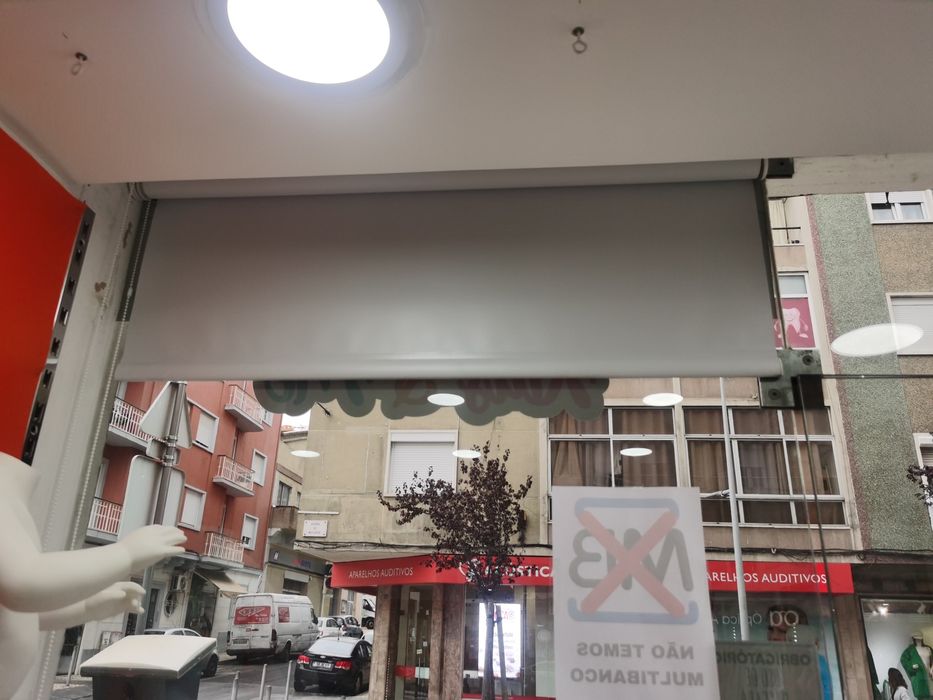 Cortina blackout térmico branco