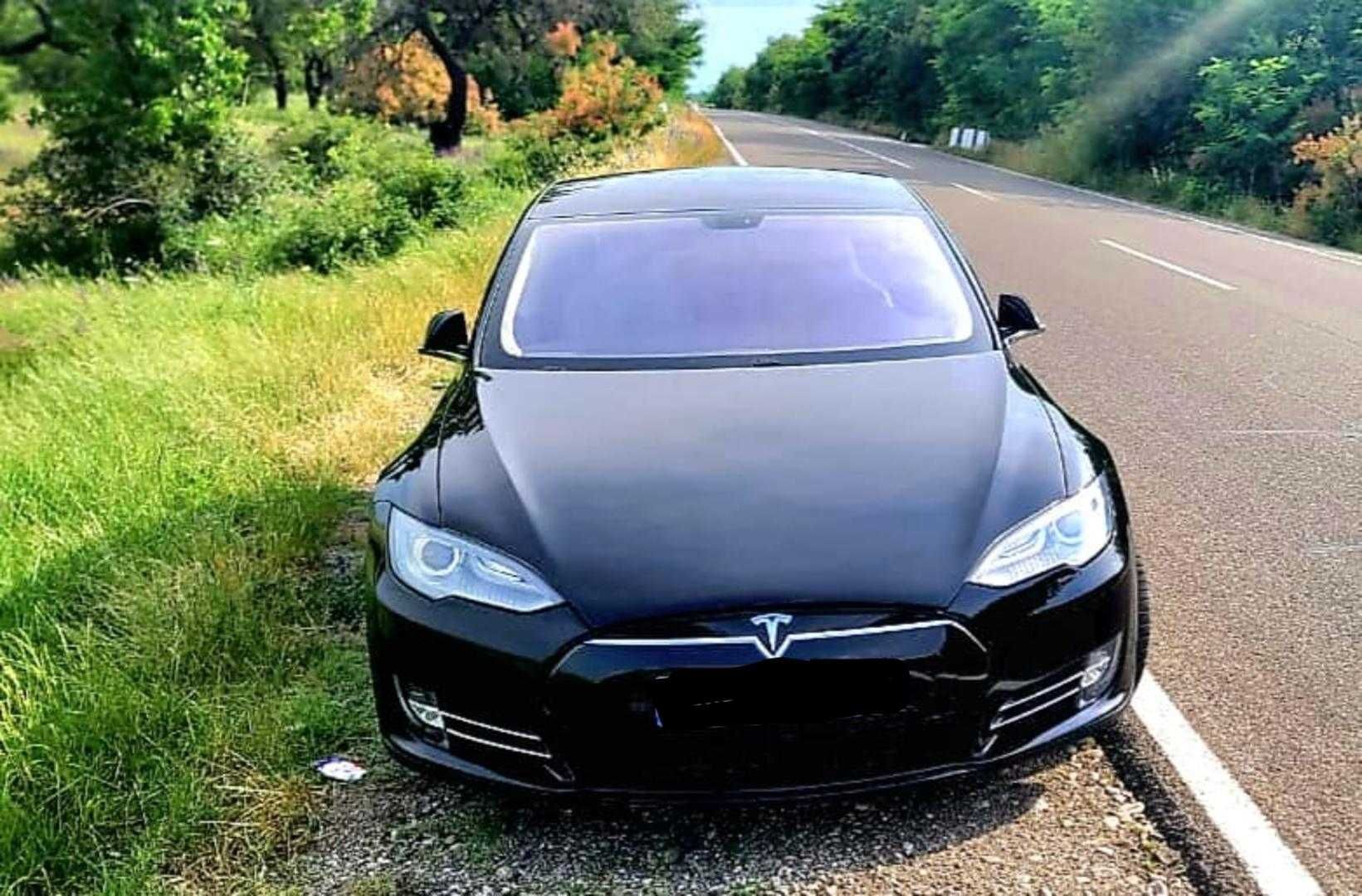 Tesla model s 2015