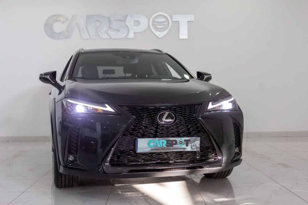 Lexus UX 250h F Sport