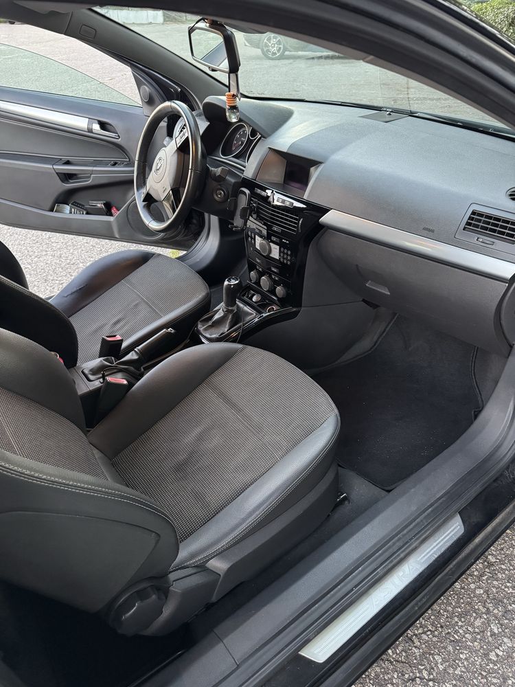 Opel astra h gtc