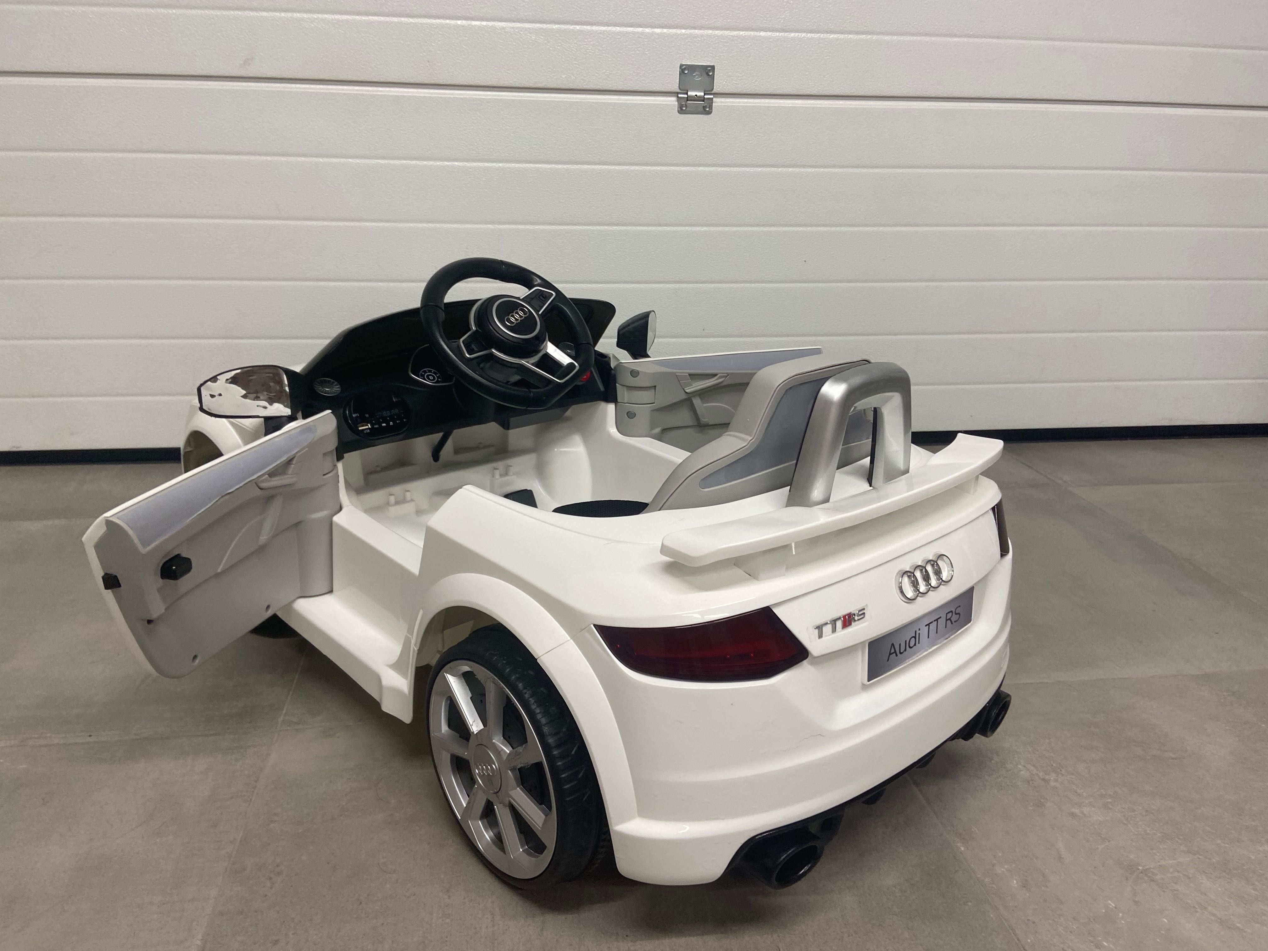 Carro elétrico criança - Audi TT pouca utilização