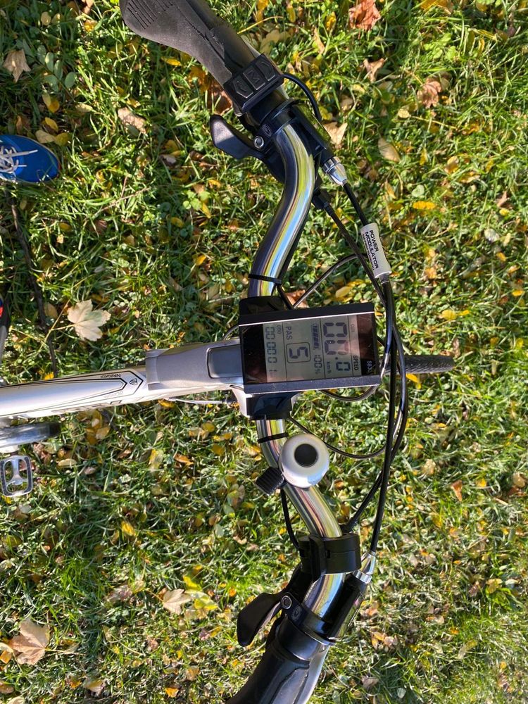 Rower elektryczny TREK NAVIGATOR T700 silnik 500 Wat