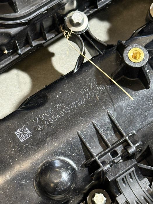 Клапанна кришка головки гбц Sprinter W907 W910 OM652 2.0 W447 W213