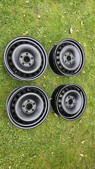 Felgi Renault stalowe 6,5 J16 5 x 114,3 ET474szt