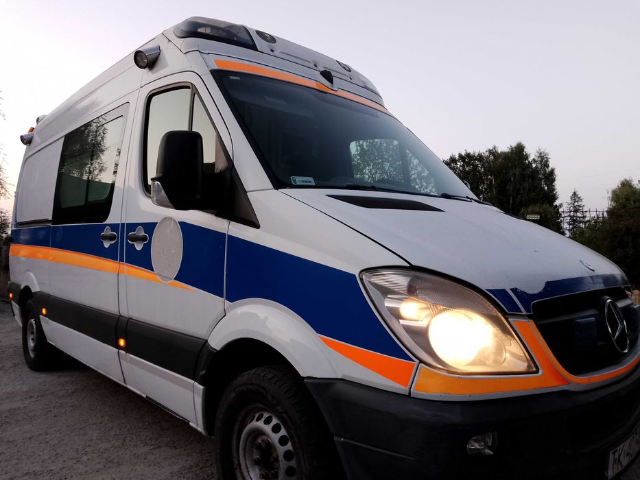 Sanitarny Mercedes Sprinter Automat  Ambulans Karetka PNEN 1789 Kamper