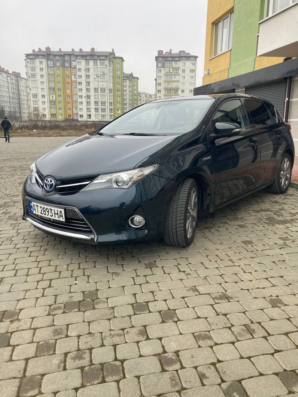 Продам Toyota Auris,  гібрид