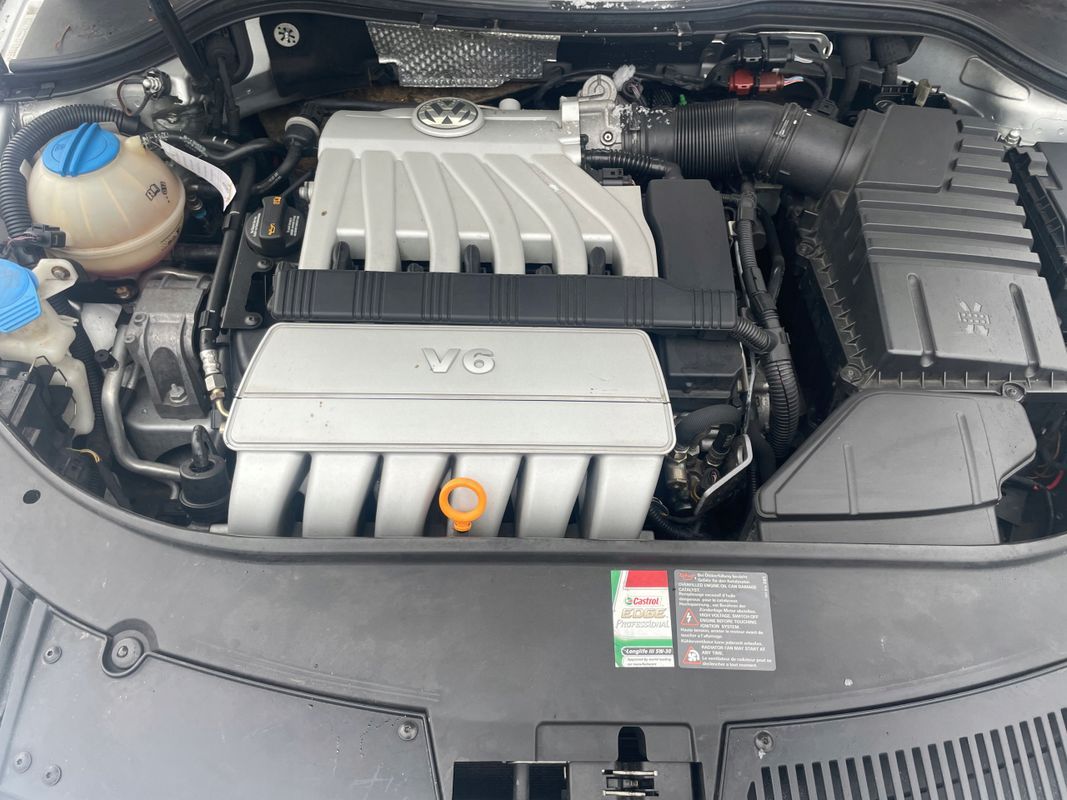 Silnik Kompletny Axz Vw Passat B6/3.2 Fsi 250km