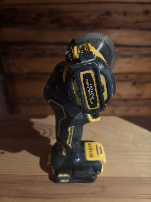 Pilarka tarczowa fleks flex szlifierka kątowa dewalt DCS43