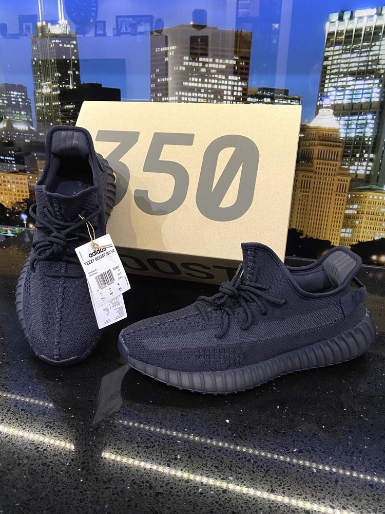 Buty Adidas Yeezy Boost 350 V2 ONYX r. 46 US 11.5 - Nowe i Oryginalne