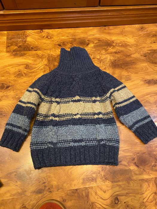 Продам свитер на мальчика в отличном состоянии 92 р турция