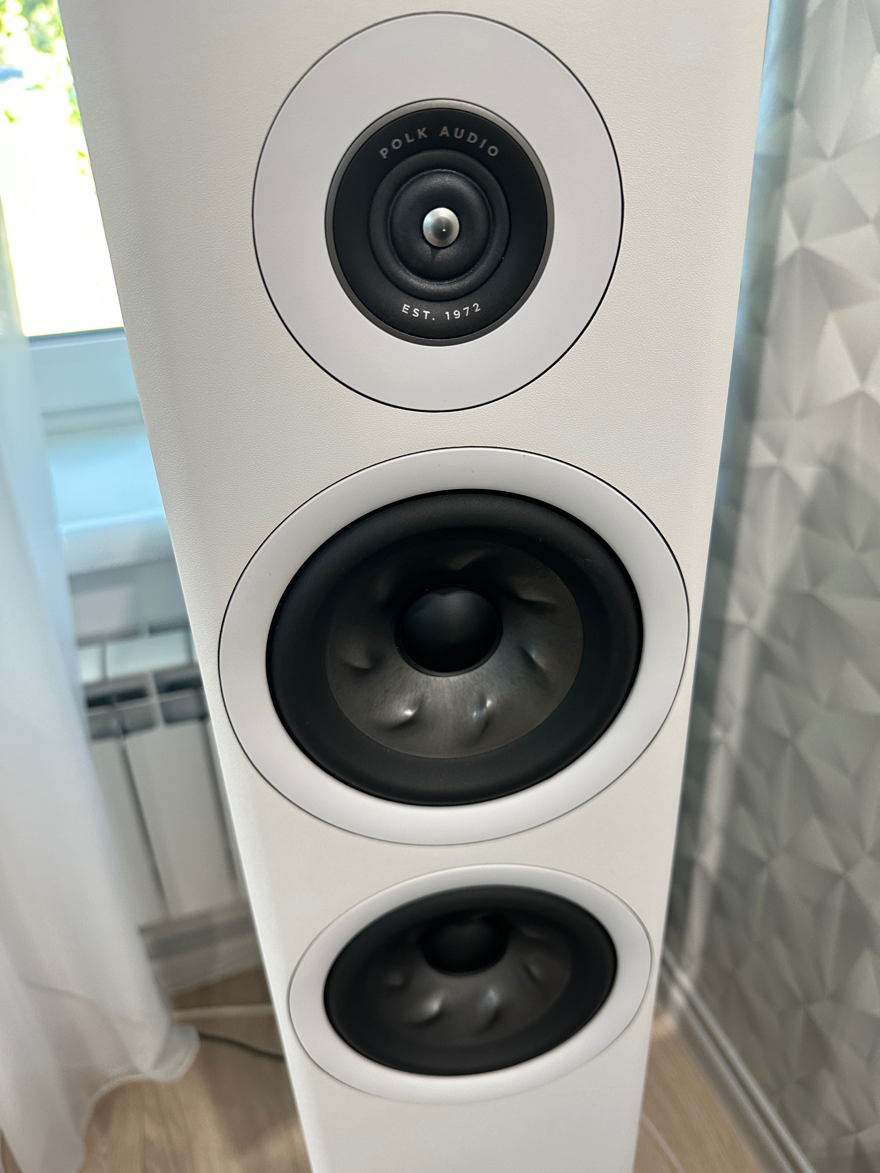 Продам акустику Polk Audio Reserve 500