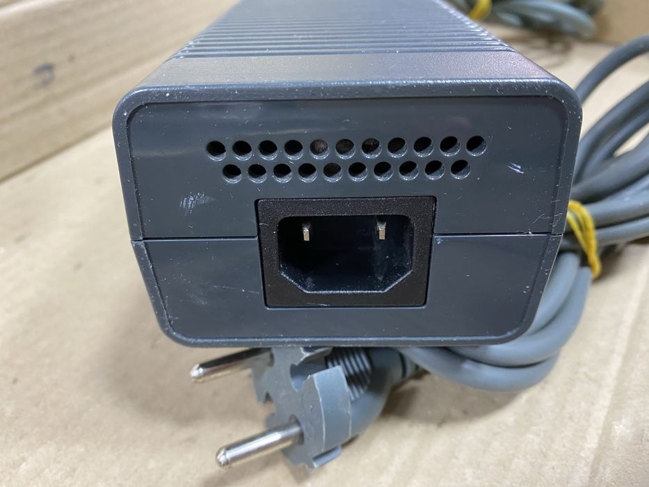 Блок питания Xbox 360 “Microsoft PE-2171-02M1”