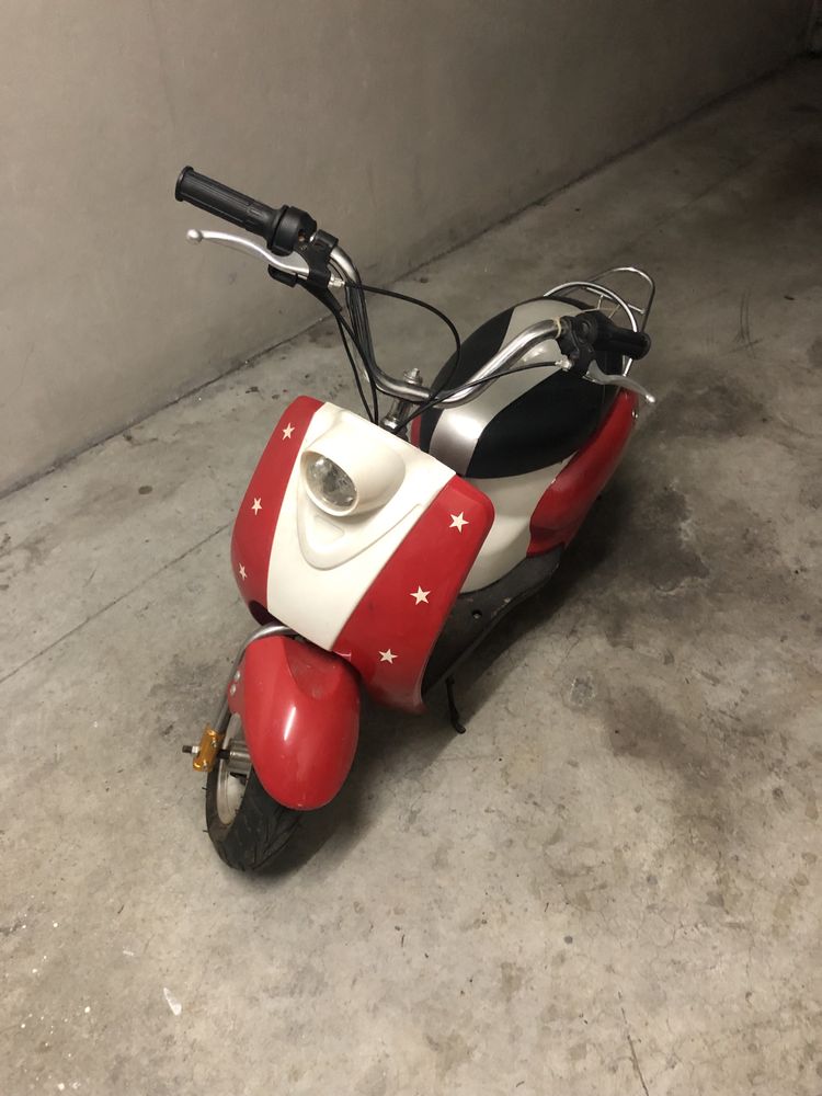 Mini vespa 49cc 2 stroke