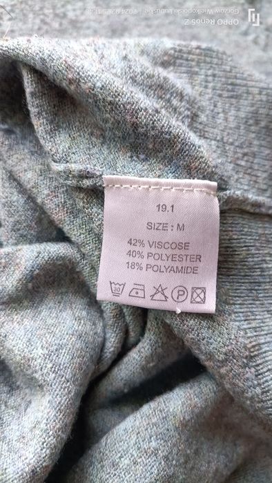 Niebieskoszary cienki sweterek. Micha