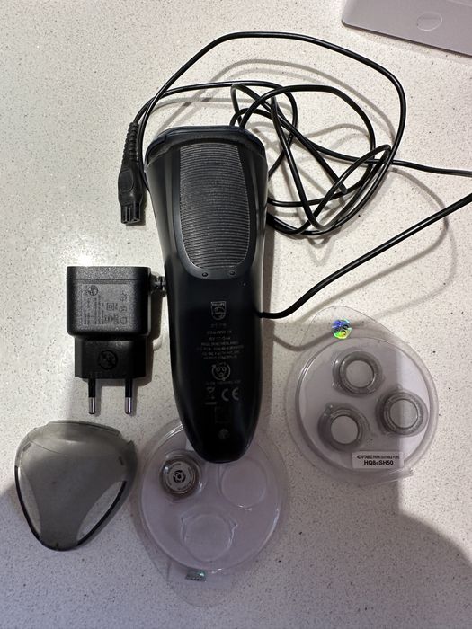 Máquina barbear philips PT715 HQ8