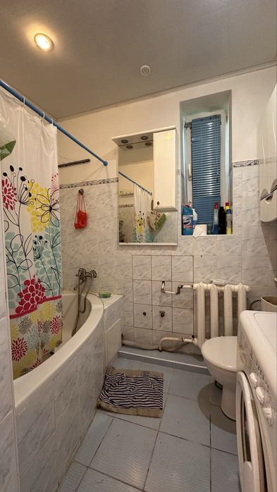 Продається капітальний будинок в Зарічанах з ділянкою та зручностями