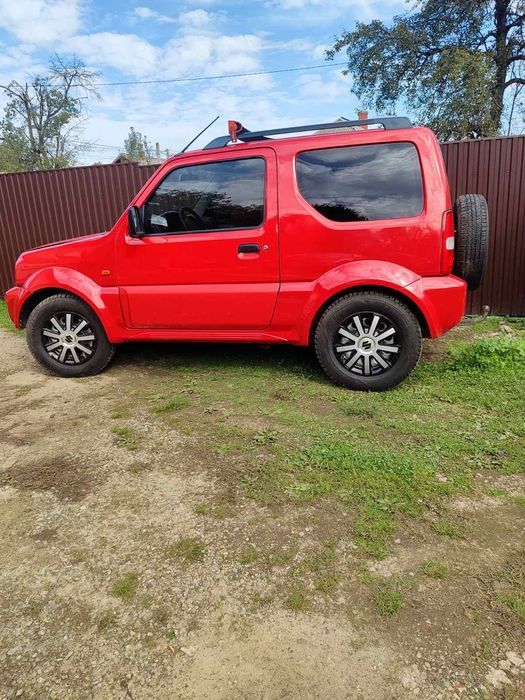 Suzuki Jimni позашляховик