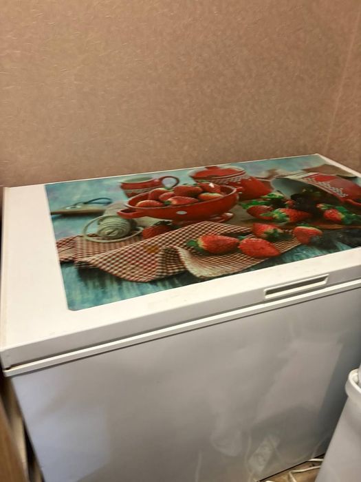 Морозильна камера elenberg