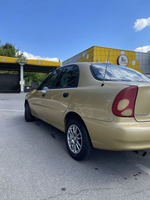 Продам Daewoo Lanos 1,6 -16 клапанів з АБС  максимальна комплектація