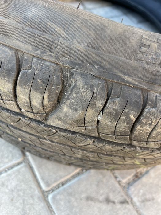Літні шини 2023 року Michelin Latitude Tour HP 215/65 R16 98H