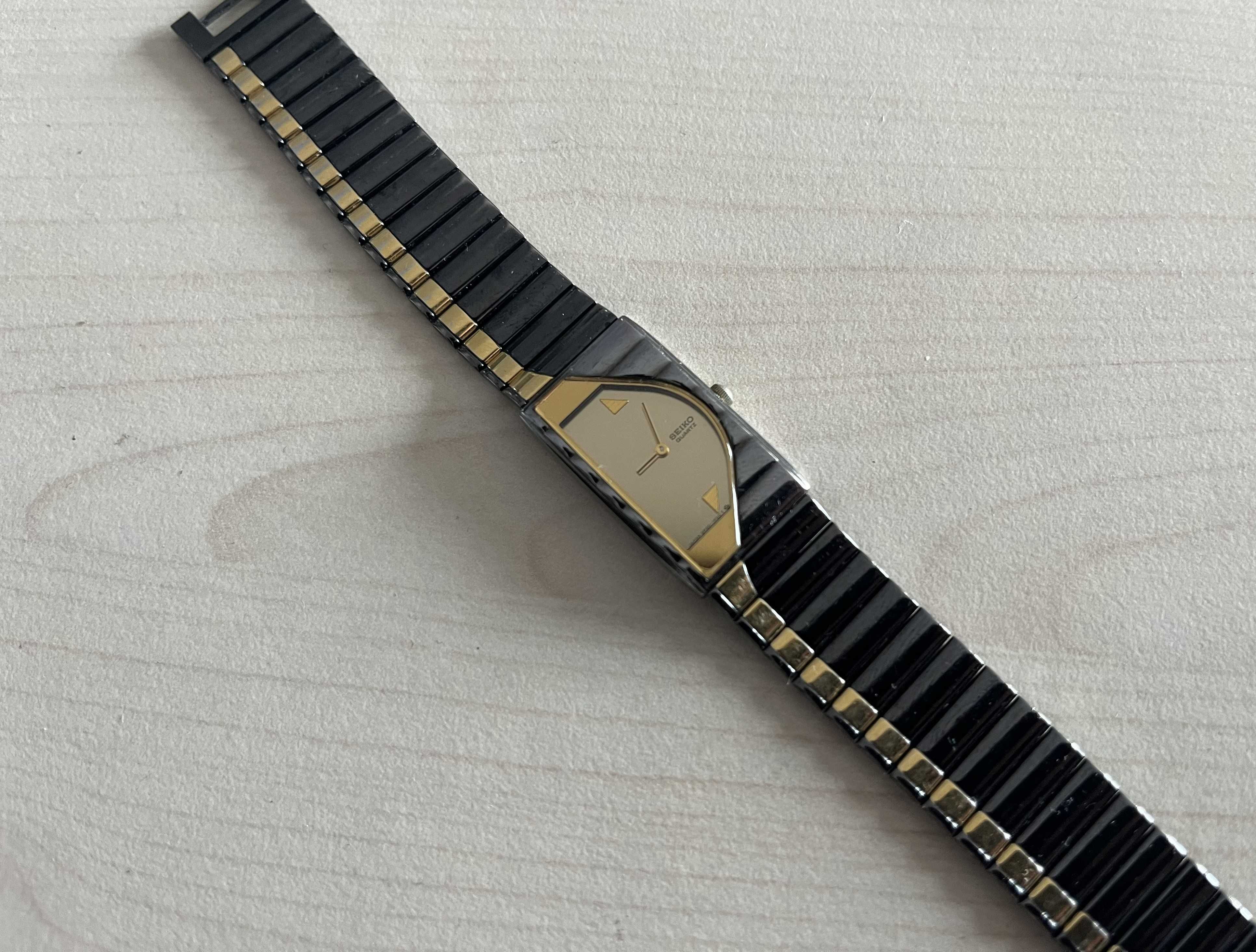 Zegarek damski Seiko Quartz 2P20-5K00, halfmoon, dwukolorowy