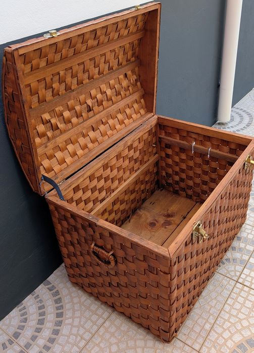 Baú Baú Grande de Madeira Trançada - 70x50x50 cm