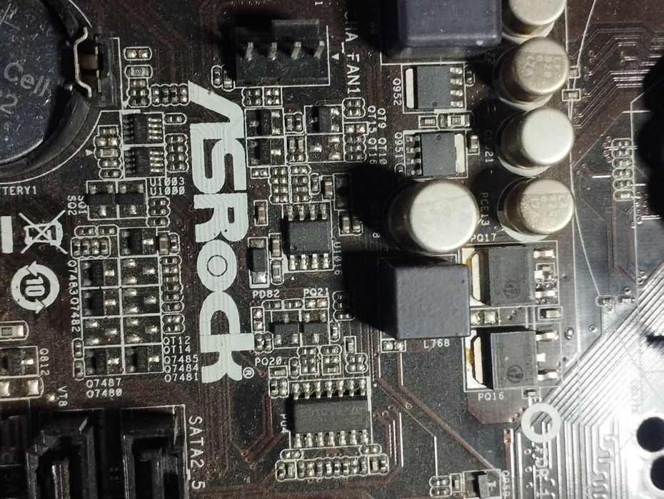 Материнська плата ASRock Z68 Pro3 Gen3 (LGA1155) не робоча, на запчаст