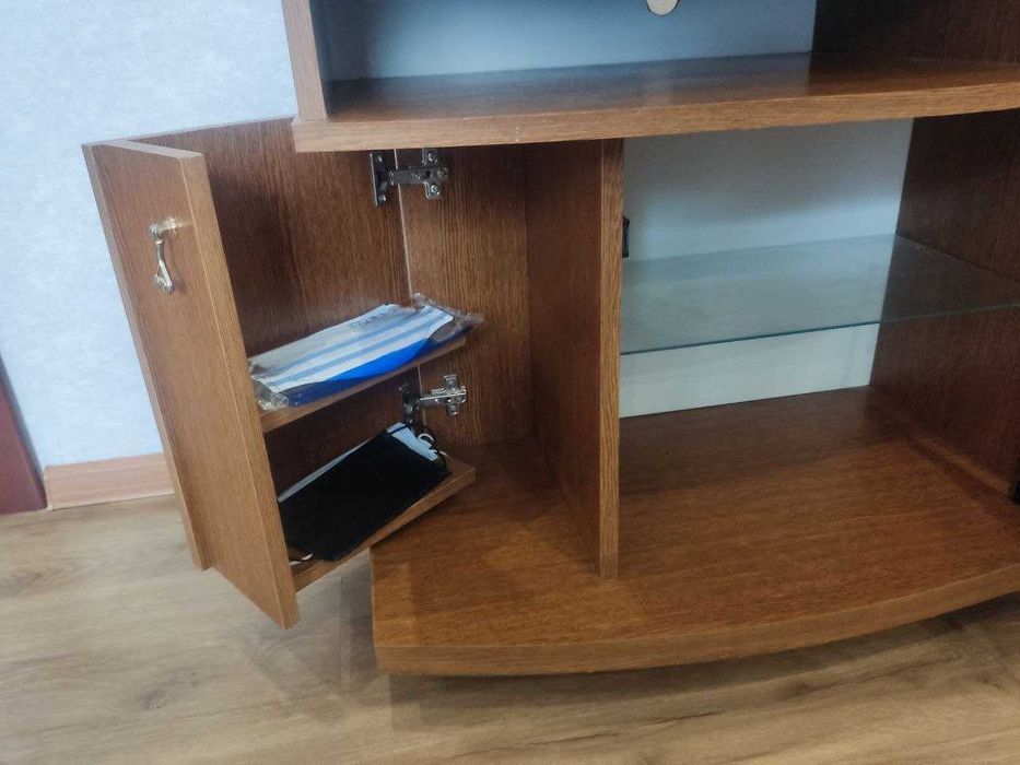 Тумба під телевізор