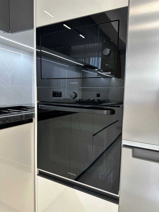 Продам квартиру з новим ремонтом