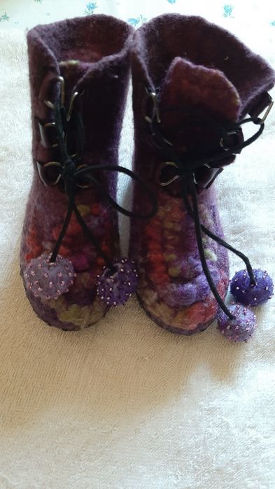 Ботиночки ( валенки) из валяльной шерсти Мериноса + калоши