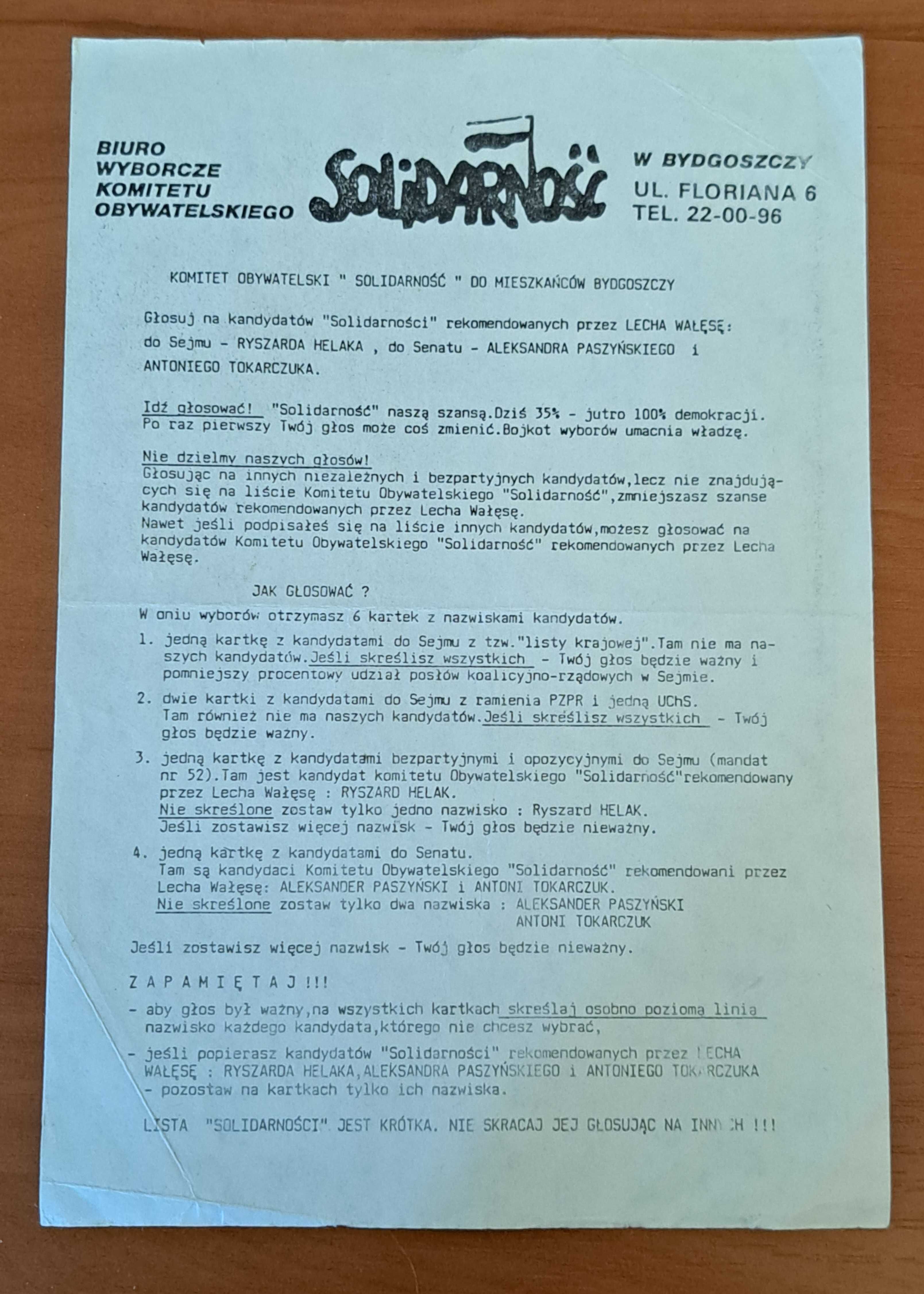 Odznaki statut Solidarność 1980 broszury cegiełka lata 80 XX wieku