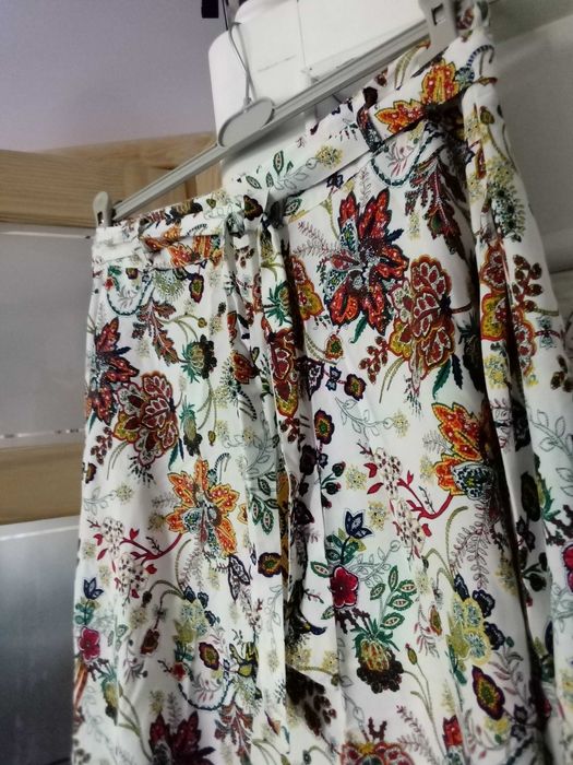 Spódnica letnia wiskozowa naturalna midi 42 XL codzienna Quiosque