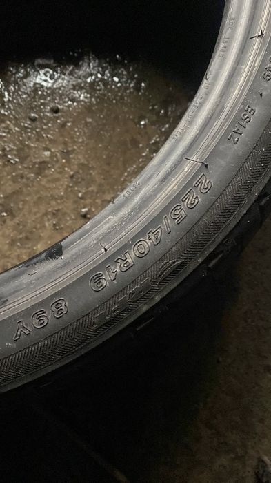 225.40.19 Bridgestone 4шт літо шини резина з Европи БВ склад Харків 40