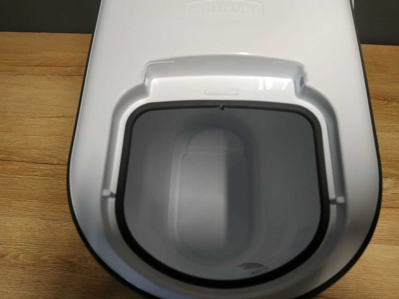 Pojemnik na karmę dla kota Curver 10L 4kg, biały z uchwytem #6427