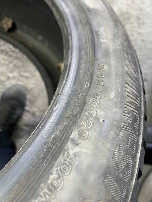 Автошини зимові BRIDGESTONE 245/45/20 (2шт)Колеса,Гума,Скати, Шини)
