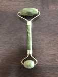 Roller rolo facial de jade verde natural