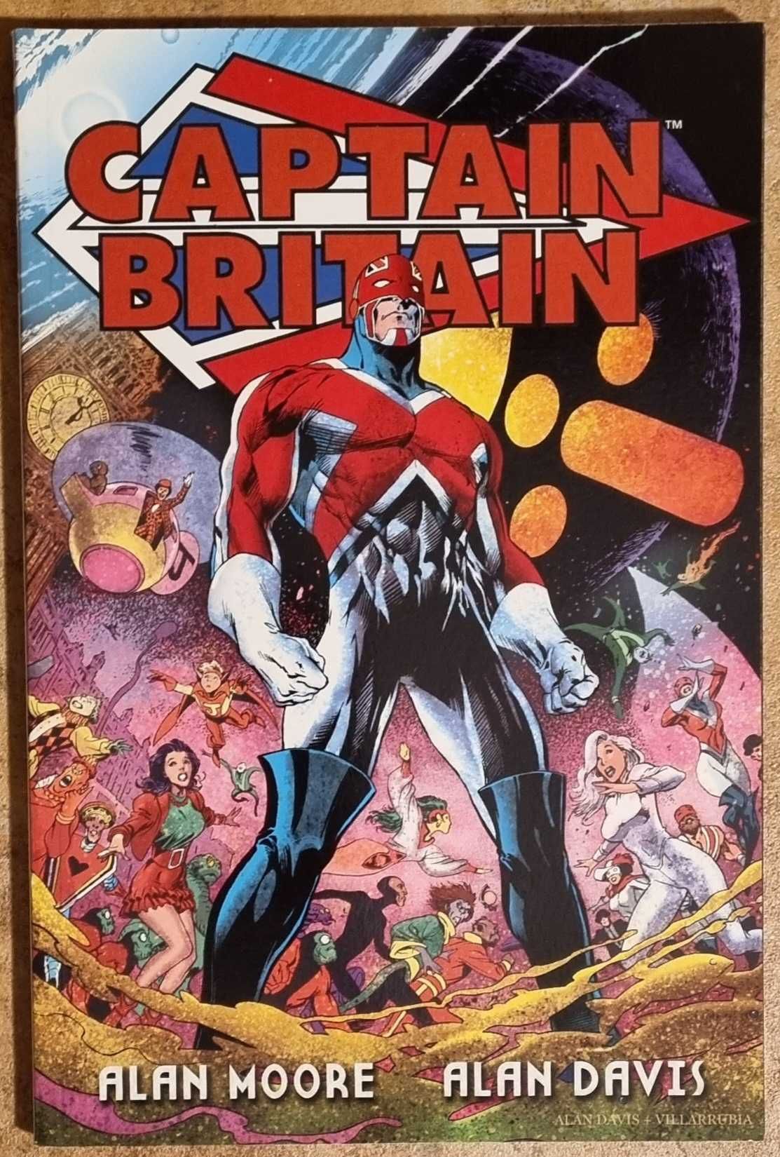 Captain Britain (Alan Moore), Thunderbolts, Runaways