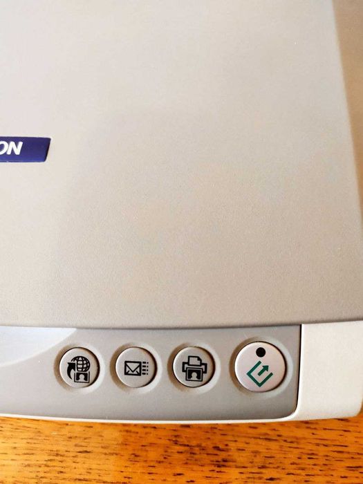 Сканер Epson    .